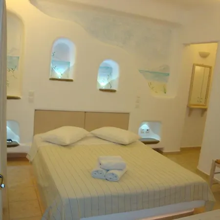 Stavroula Studios Glastros  Room photo
